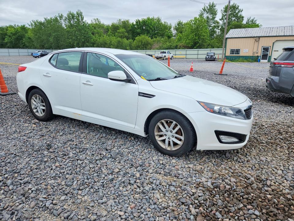 2013 Kia Optima VIN KNAGM4A79D5329520 COPART salvage auction — SIDE, Il - Cert Of Title-Rebuilt, sold $375 on 2026-07-13 (photo 4)