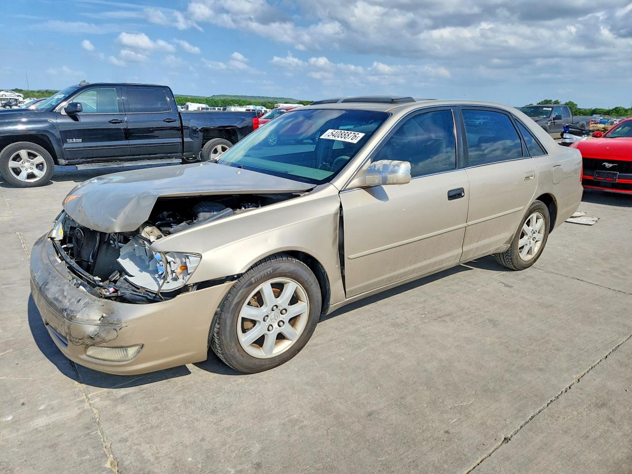 2000 Toyota Avalon VIN 4T1BF28B4YU029901 COPART salvage auction — Front End, TX - SALVAGE VEHICLE TITLE, sold $375 on 2026-07-09 (photo 1)