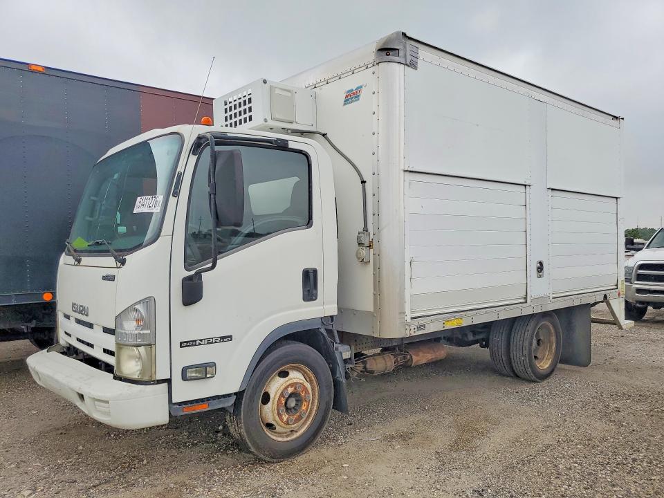 2014 Isuzu Npr VIN 54DC4W1C9ES804933 COPART salvage auction — MECHANICAL, TX - CERTIFICATE OF TITLE (P), sold $7,500 on 2026-07-30 (photo 1)