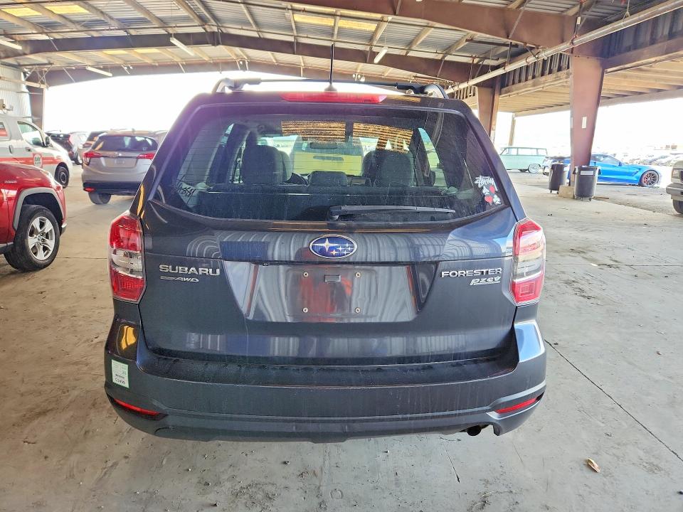 2015 Subaru Forester VIN JF2SJAGC1FH511871 COPART salvage auction — MINOR DENT/SCRATCHES, Ca - Dis/Dlr/Exp Only Clean Title, sold $4,300 on 2026-07-13 (photo 6)