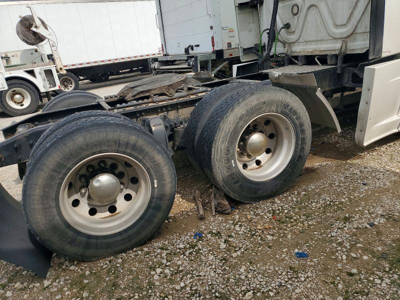 2017 Freightliner Cascadia 125 VIN 3AKJGLDR0HSHR0632 COPART salvage auction — FRONT END, TX - SALVAGE VEHICLE TITLE, sold $8,200 on 2026-07-23 (photo 6)