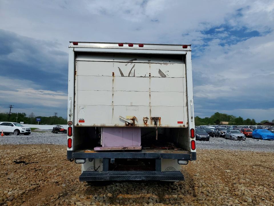 2002 Chevrolet Express 2500 VIN 1GBJG31R421144182 COPART salvage auction — ROOF, Pa - Certificate Of Salvage, sold $225 on 2026-07-08 (photo 6)