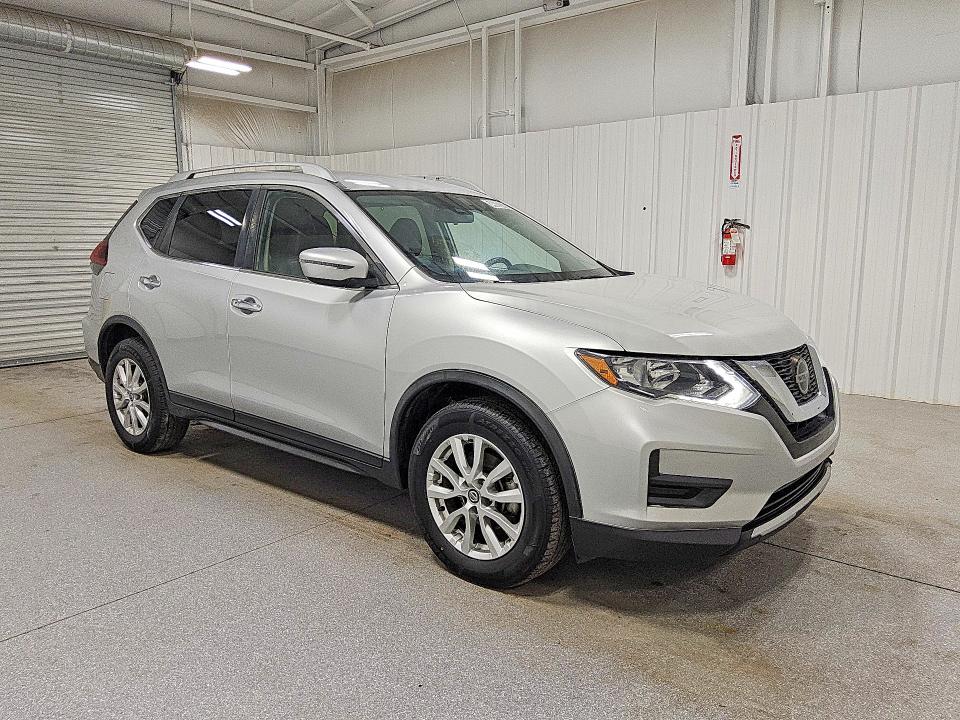 2020 Nissan Rogue VIN KNMAT2MT3LP527568 COPART salvage auction — NORMAL WEAR, Az - Certificate Of Title, sold $7,600 on 2026-07-09 (photo 4)