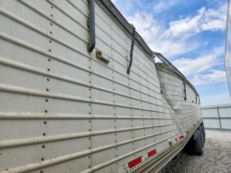 2012 Timpte Grain trailer VIN 1TDH50036CB133336 COPART salvage auction — SIDE, NE - CERT OF TITLE-SALVAGE, sold $100 on 2026-07-30 (photo 9)