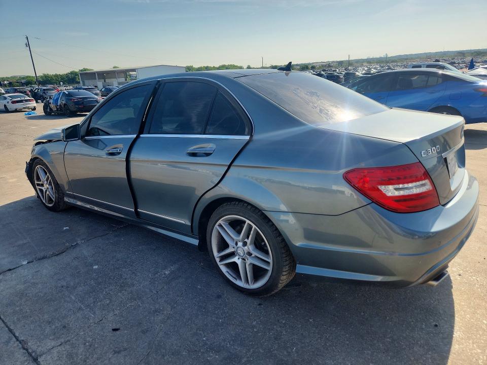 2012 Mercedes-benz C-klasse VIN WDDGF8BB4CA656975 COPART salvage auction — FRONT END, On - Permit No Brand - Fit, sold $225 on 2026-07-02 (photo 2)