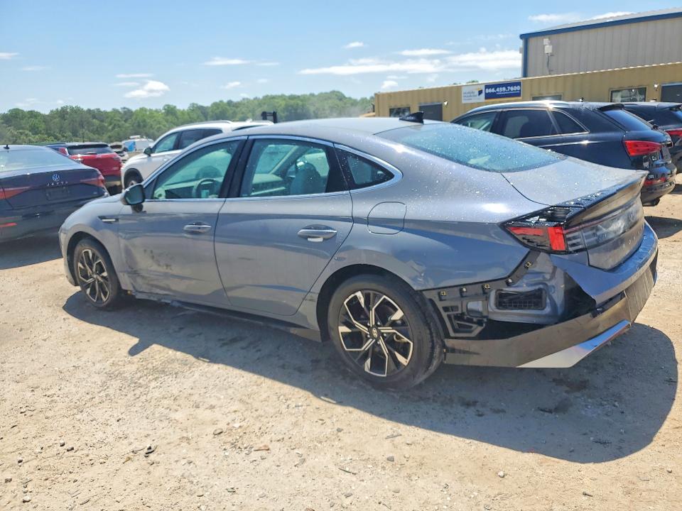 2025 Hyundai Sonata VIN KMHL64JA1SA468290 COPART salvage auction — REAR END, Tx - Nonrepairable Title, sold $9,300 on 2026-07-06 (photo 2)