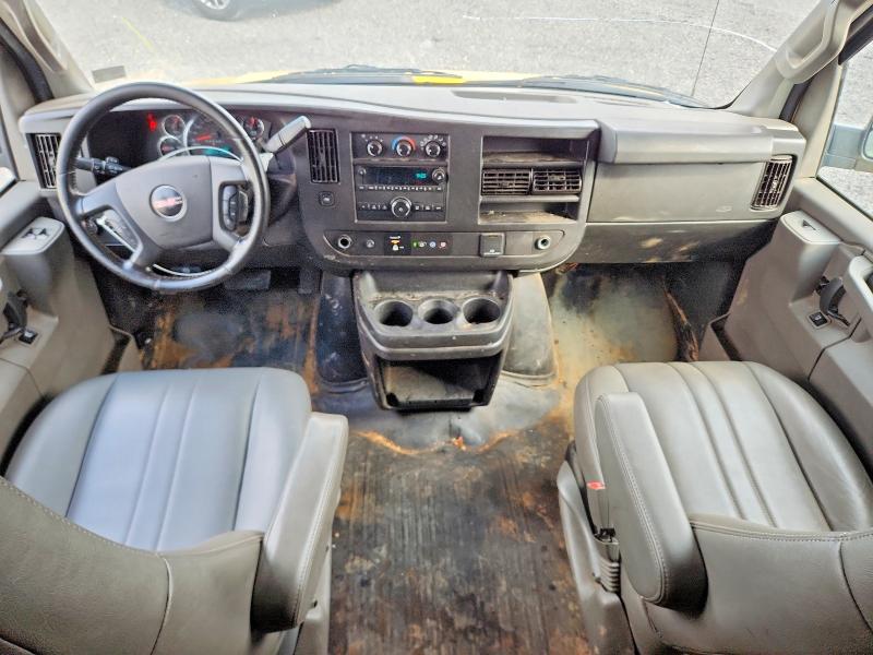2021 Gmc Savana 2500 VIN 1GTW7AFP7M1176138 COPART salvage auction — MINOR DENT/SCRATCHES, Va - Certificate Of Title, sold $9,600 on 2026-07-06 (photo 8)