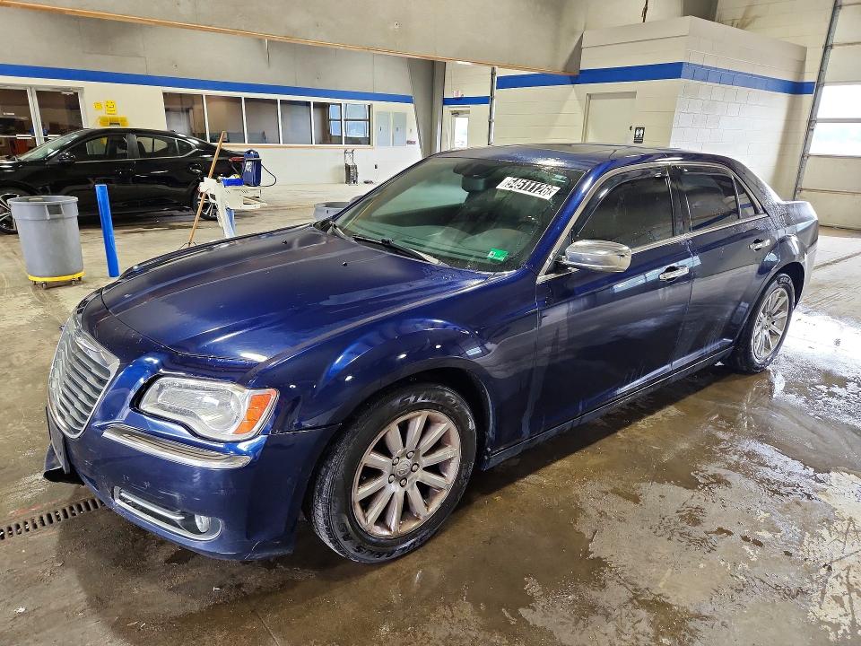 2013 Chrysler 300 VIN 2C3CCAET9DH577757 — COPART salvage auction photo
