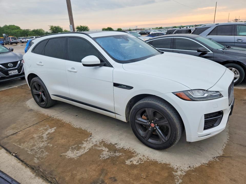 2019 Jaguar F-pace VIN SADCL2GX5KA353175 COPART salvage auction — NORMAL WEAR, WI - CERTIFICATE OF TITLE, sold $4,300 on 2026-07-30 (photo 4)