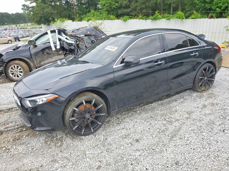 2019 Mercedes-benz VIN WDD3G4FB0KW026905 COPART salvage auction — MINOR DENT/SCRATCHES, Fl - Certificate Of Title, sold $8,600 on 2026-07-29 (photo 1)