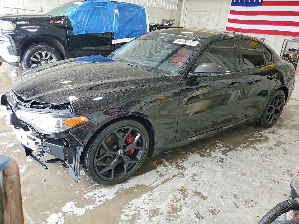 2020 Alfa romeo VIN ZARFAMAN9L7635812 COPART salvage auction — FRONT END, Ky - Cert Of Title-Salvage, sold $7,300 on 2026-09-04 (photo 1)
