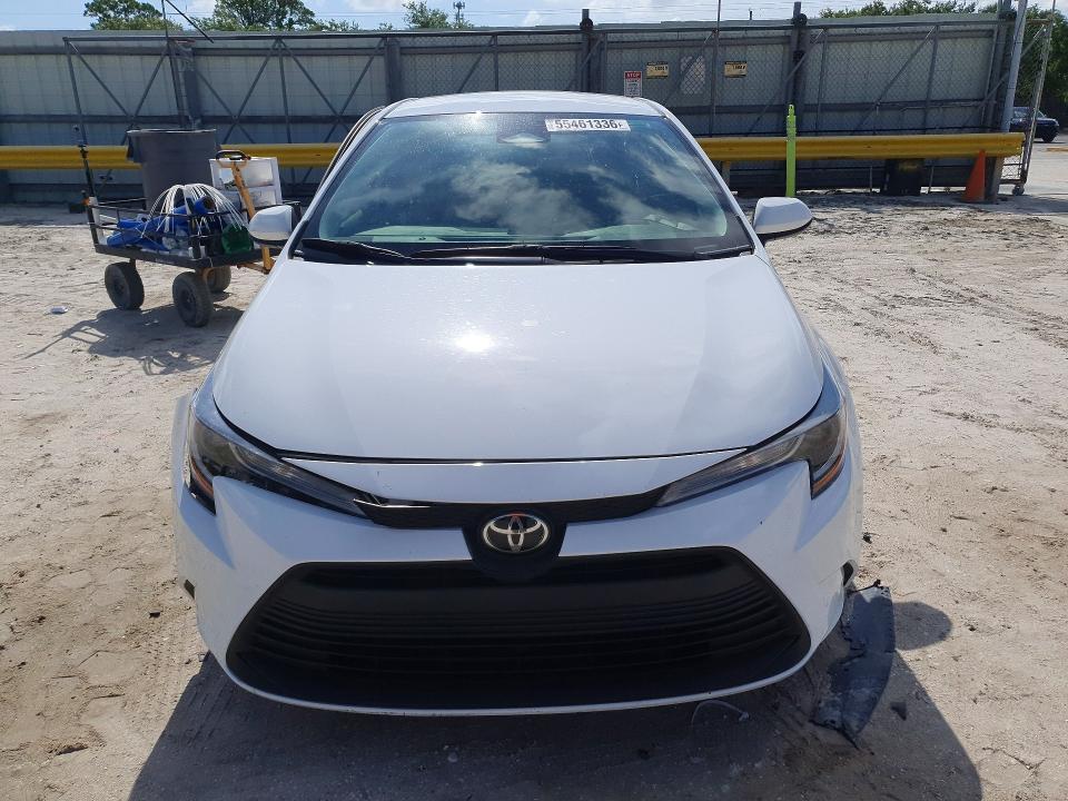 2023 Toyota Corolla VIN 5YFB4MDE8PP034925 COPART salvage auction — SIDE, Fl - Certificate Of Destruction, sold $5,400 on 2026-07-15 (photo 5)