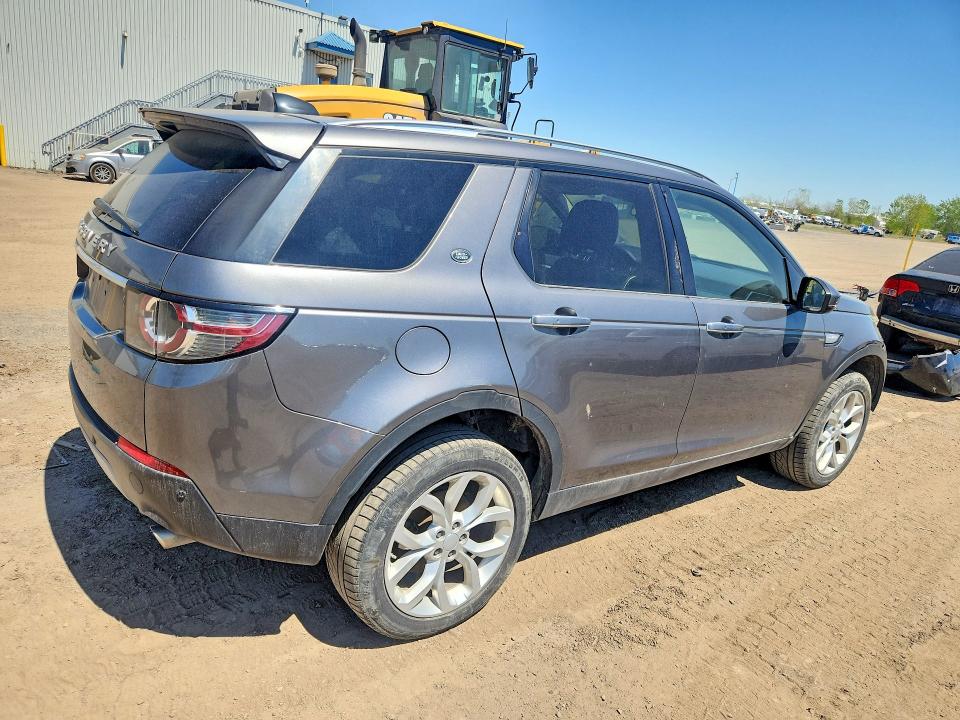 2017 Land rover Discovery VIN SALCT2BG5HH647266 COPART salvage auction — FRONT END, Qc - Gravement Accidente, sold $4,150 on 2026-07-07 (photo 3)