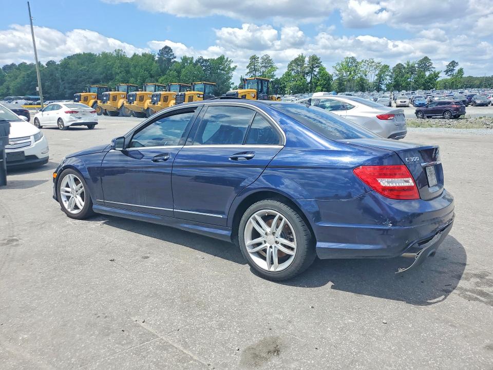 2012 Mercedes-benz C-klasse VIN WDDGF8BB7CR205976 COPART salvage auction — FRONT END, Nc - Salvage Certificate Of Title, sold $425 on 2026-07-16 (photo 2)