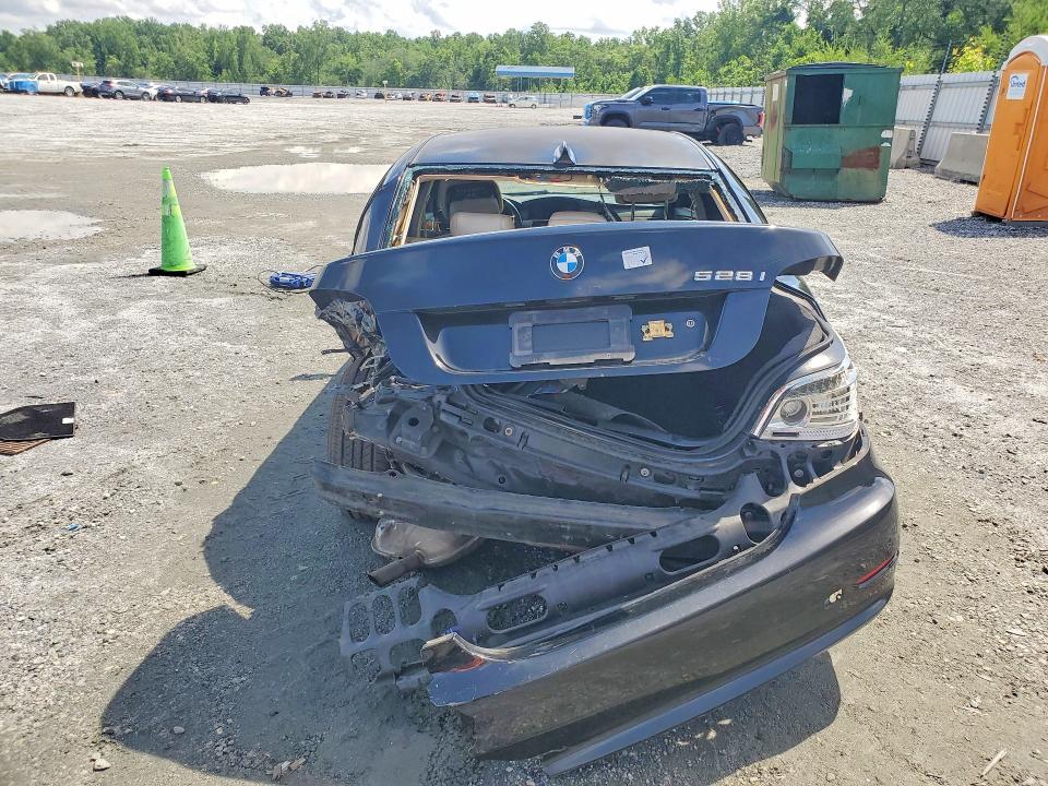 2008 BMW 5er VIN WBANU53508C116188 COPART salvage auction — REAR END, Nc - Salvage Certificate Of Title, sold $275 on 2026-07-22 (photo 6)