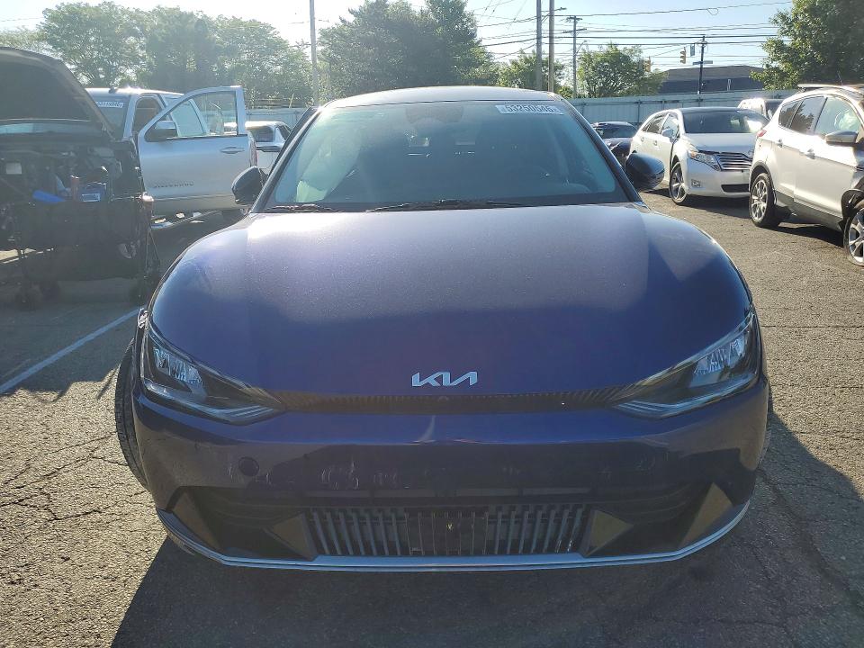 2023 Kia Ev6 VIN KNDC3DLC6P5101588 COPART salvage auction — SIDE, OH - CERTIFICATE OF TITLE, sold $9,300 on 2026-07-08 (photo 5)