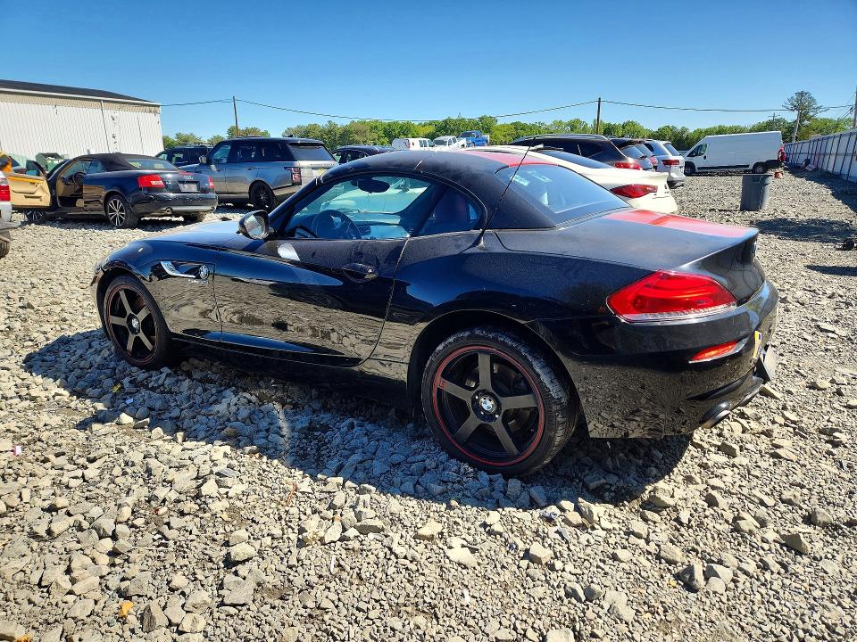 2011 BMW Z4 VIN WBALM5C59BE495940 COPART salvage auction — MINOR DENT/SCRATCHES, Fl - Cert Of Ttl-Rebuilt&Slvg Rbld (P), sold $2,700 on 2026-07-08 (photo 2)