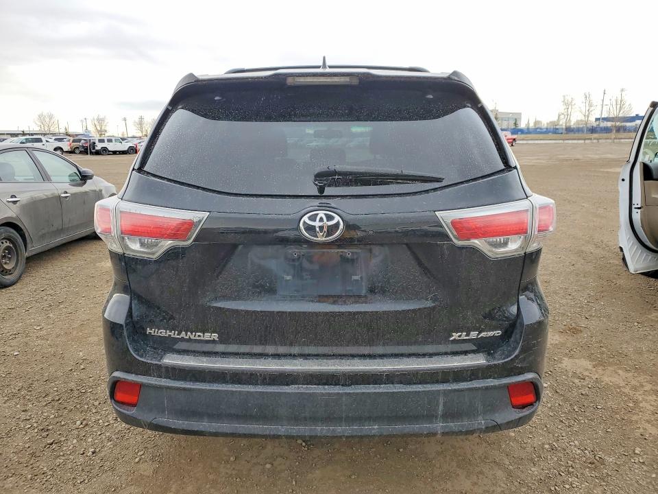 2014 Toyota Highlander VIN 5TDJKRFH6ES058134 COPART salvage auction — SIDE, Ab - Bos - Salvage, sold $12,400 on 2026-07-14 (photo 6)