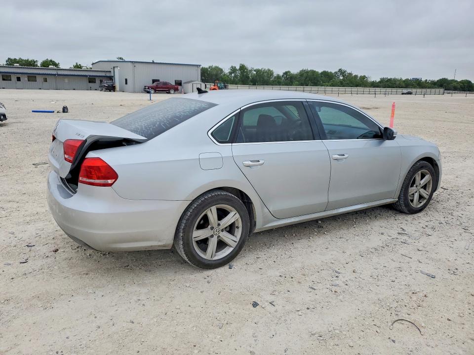 2013 Volkswagen Passat VIN 1VWBN7A38DC147342 COPART salvage auction — REAR END, TX - SALVAGE VEHICLE TITLE, sold $525 on 2026-07-09 (photo 3)