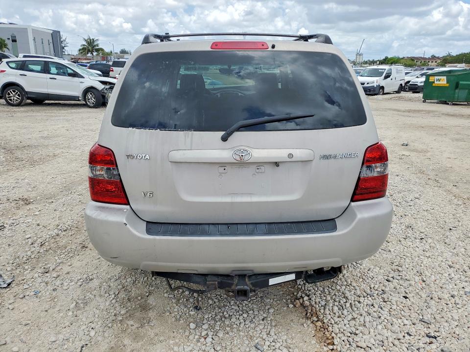 2006 Toyota Highlander VIN JTEGP21A860102664 COPART salvage auction — FRONT END, FL - CERT OF TITLE SLVG REBUILDABLE, sold $575 on 2026-07-31 (photo 6)