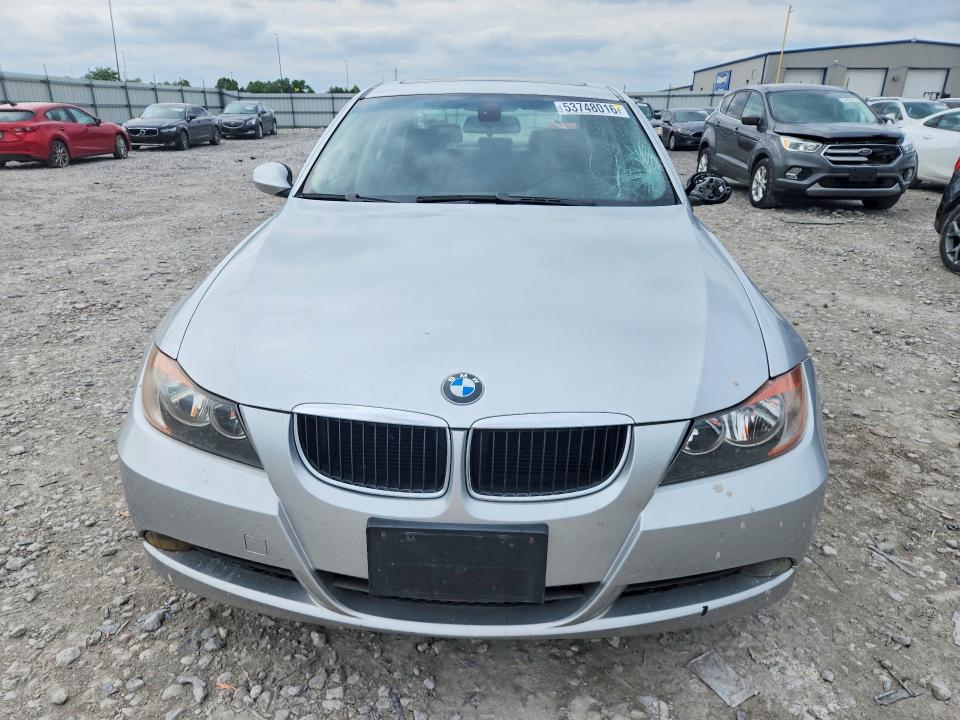 2006 BMW 3er VIN WBAVB17536NK36626 COPART salvage auction — SIDE, Il - Salvage Certificate, sold $975 on 2026-07-15 (photo 5)
