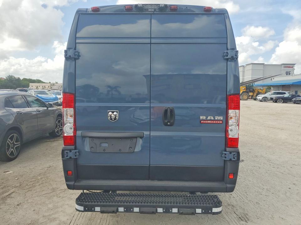 2021 Ram Promaster 3500 VIN 3C6MRVJG9ME563472 COPART salvage auction — NORMAL WEAR, MA - CERT OF TITLE-SALVAGE, sold $2,750 on 2026-07-07 (photo 6)