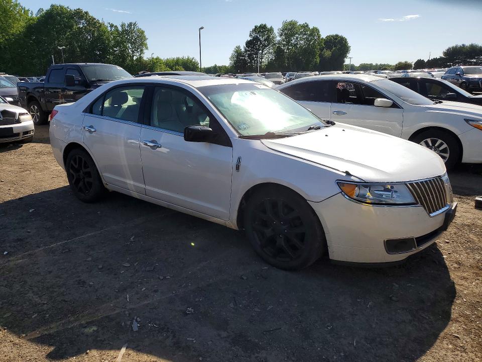 2011 Lincoln Mkz VIN 3LNHL2GC7BR758146 COPART salvage auction — FRONT END, MA - CERT OF TITLE-SALVAGE, sold $450 on 2026-07-02 (photo 4)