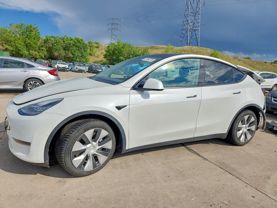 2022 Tesla Model y VIN 7SAYGAEE1NF515089 — COPART salvage auction photo