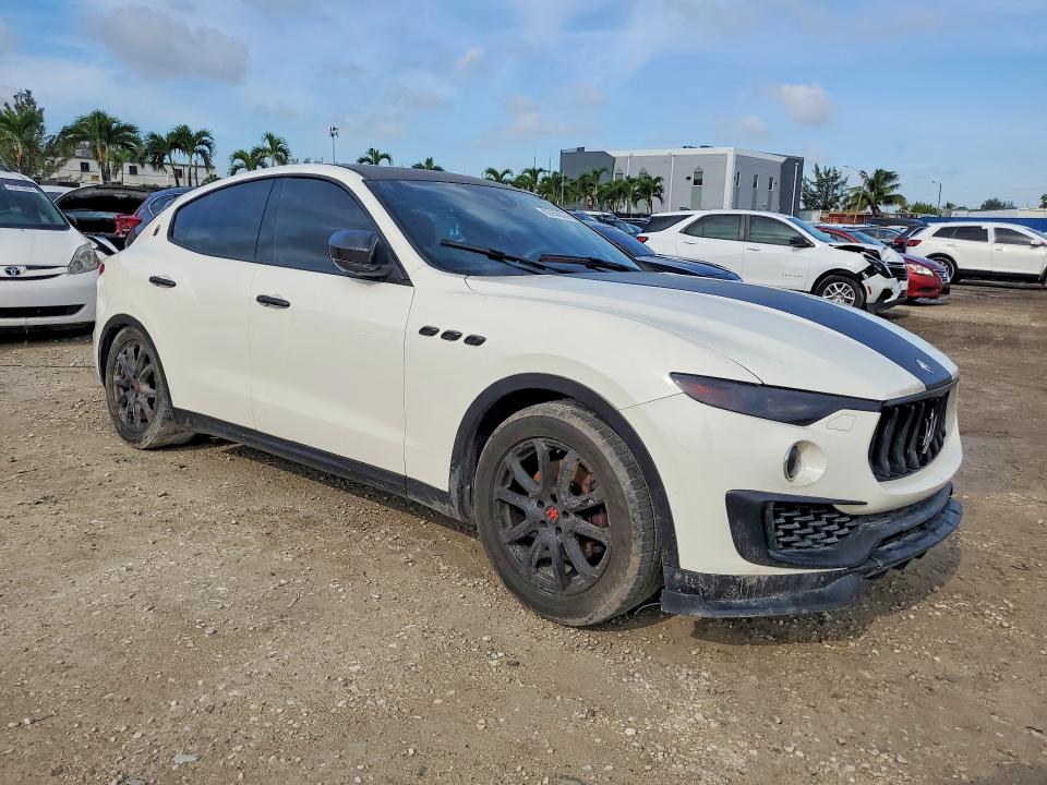 2017 Maserati Levante VIN ZN661XUA3HX257870 COPART salvage auction — SIDE, PA - CERTIFICATE OF SALVAGE, sold $3,800 on 2026-07-31 (photo 4)