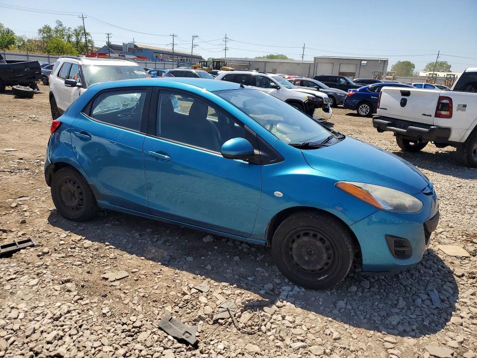 2012 Mazda 2 VIN JM1DE1KY6C0137234 COPART salvage auction — REAR END, Il - Salvage Certificate, sold $400 on 2026-07-03 (photo 4)