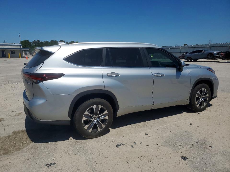 2024 Toyota Highlander VIN 5TDKARAH0RS530607 COPART salvage auction — SIDE, Sc - Cert Of Title-Salvage, sold $16,800 on 2026-07-13 (photo 3)