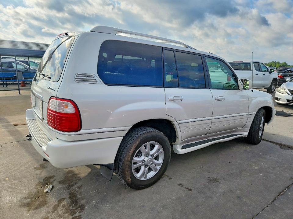2004 Lexus Lx 470 VIN JTJHT00W143540053 COPART salvage auction — NORMAL WEAR, Mn - Certificate Of Title, sold $7,500 on 2026-07-07 (photo 3)