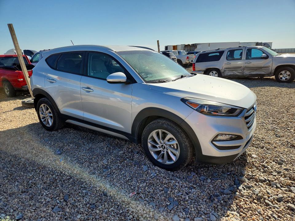 2017 Hyundai Tucson VIN KM8J33A21HU302491 COPART salvage auction — REAR END, Tx - Salvage Vehicle Title, sold $2,700 on 2026-07-07 (photo 4)