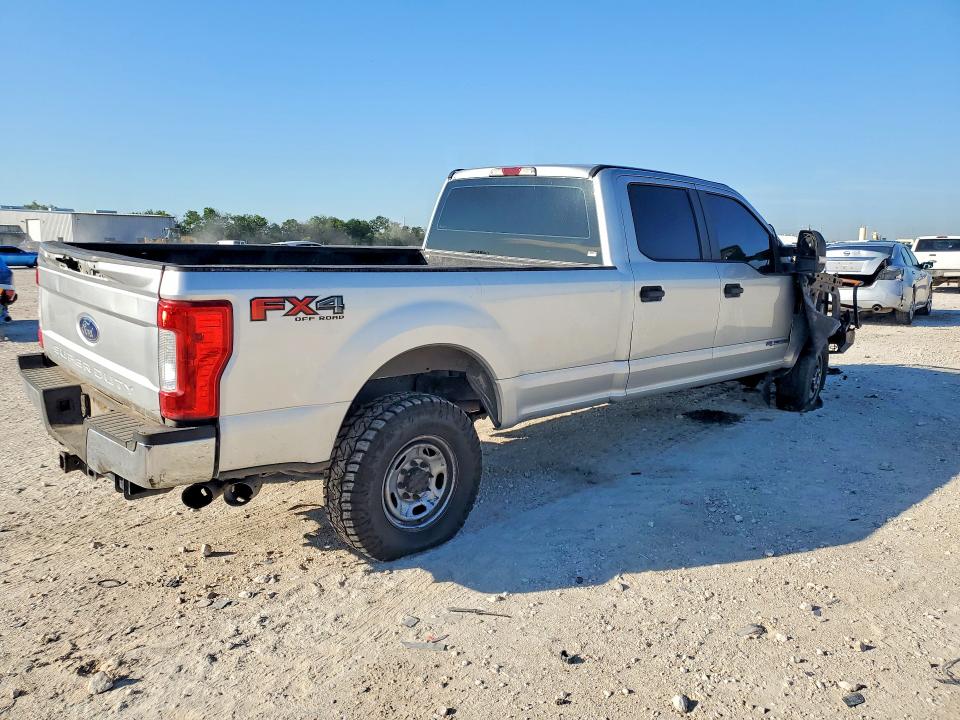 2018 Ford F-250 super duty VIN 1FT7W2BT1JEC12510 COPART salvage auction — BURN, Tx - Salvage Vehicle Title, sold $2,250 on 2026-07-02 (photo 3)