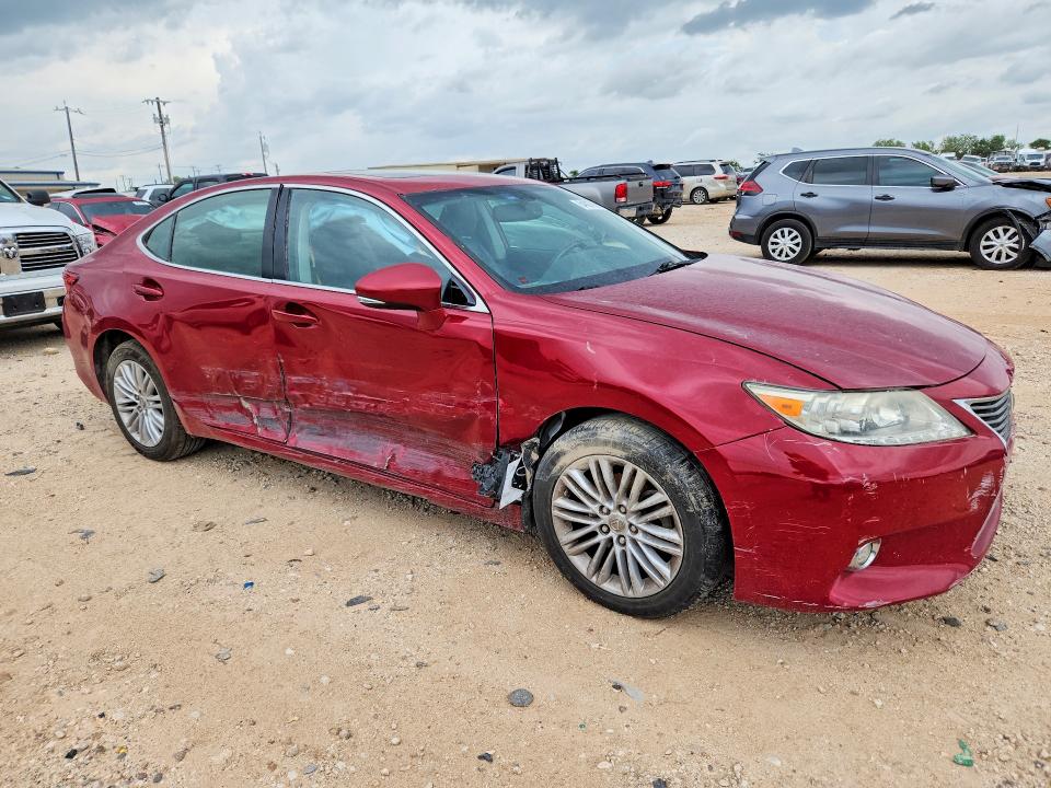 2014 Lexus VIN JTHBK1GG2E2096901 COPART salvage auction — SIDE, Tx - Salvage Vehicle Title, sold $1,800 on 2026-07-16 (photo 4)