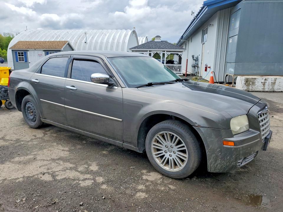 2010 Chrysler 300 VIN 2C3CA5CV7AH241408 COPART salvage auction — MINOR DENT/SCRATCHES, Ny - Certificate Of Title, sold $1,500 on 2026-07-09 (photo 4)