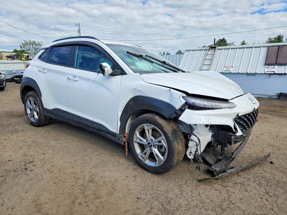 2022 Hyundai Kona VIN KM8K6CAB8NU761833 COPART salvage auction — FRONT END, CT - CERT OF TITLE-SALVAGE, sold $2,100 on 2026-07-07 (photo 4)