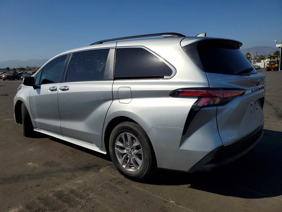 2022 Toyota Sienna VIN 5TDJSKFC9NS044854 COPART salvage auction — FRONT END, Az - Dis/Dlr/Exp Only Salvage Title, sold $7,900 on 2026-07-20 (photo 2)