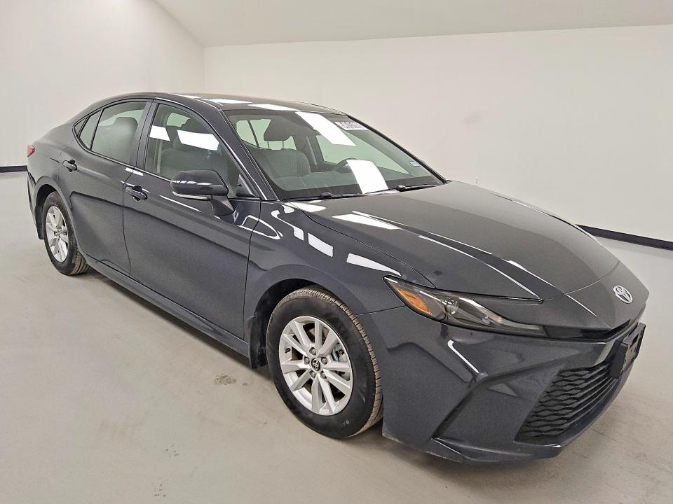 2026 Toyota Camry VIN 4T1DAACK7TU662121 COPART salvage auction — WATER/FLOOD, Tx - Salvage Title-Flood Damage, sold $15,400 on 2026-07-09 (photo 4)