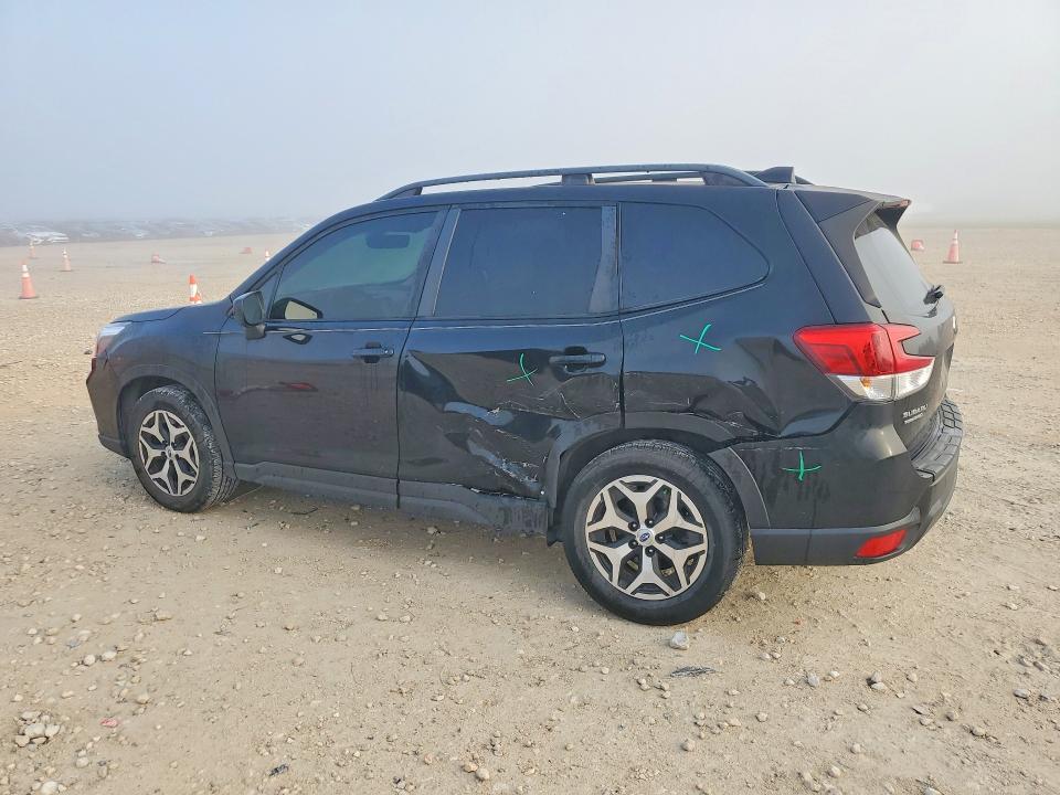 2021 Subaru Forester VIN JF2SKAJC9MH418762 COPART salvage auction — SIDE, TX - SALVAGE VEHICLE TITLE, sold $7,000 on 2026-07-02 (photo 2)