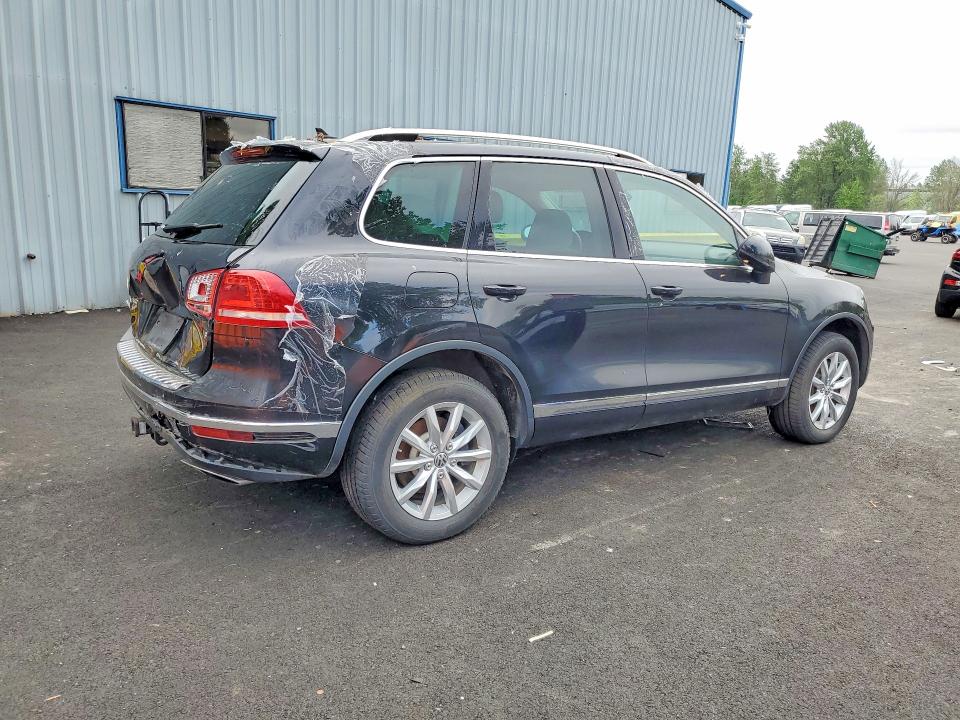 2016 Volkswagen Touareg VIN WVGEF9BP2GD002219 COPART salvage auction — REAR END, Or - Salvage Title Certificate, sold $2,500 on 2026-07-08 (photo 3)