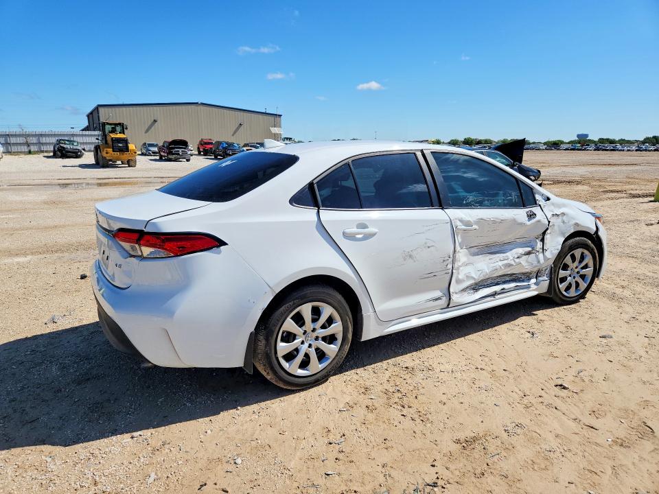 2025 Toyota VIN 5YFB4MDEXSP356460 COPART salvage auction — SIDE, Id - Salvage Certificate Of Title, sold $6,200 on 2026-07-23 (photo 3)