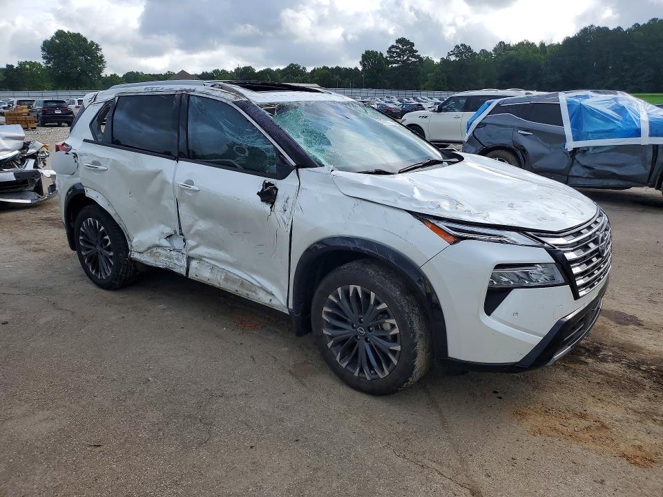 2024 Nissan Rogue VIN JN8BT3DC8RW380497 COPART salvage auction — ROLLOVER, Ms - Cert Of Title-Salvaged, sold $2,600 on 2026-07-10 (photo 4)