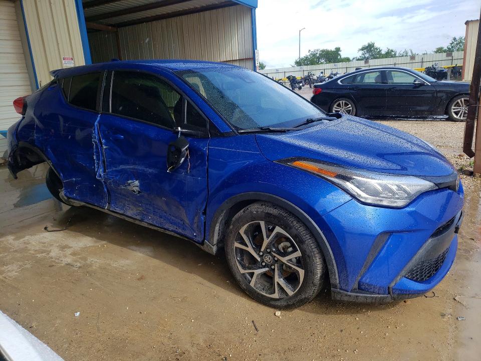 2021 Toyota C-hr VIN JTNKHMBXXM1116837 COPART salvage auction — SIDE, Tx - Salvage Vehicle Title, sold $3,500 on 2026-07-16 (photo 4)