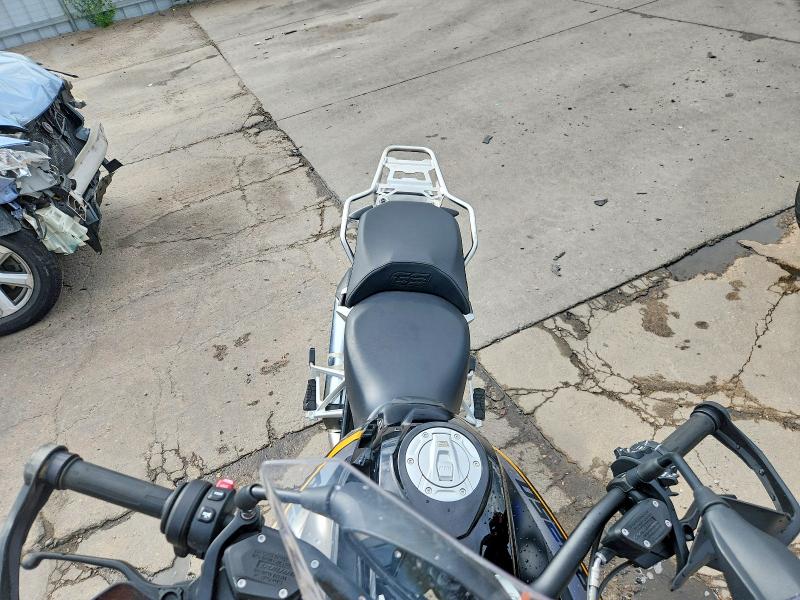 2019 BMW R 1250 VIN WB10J9306KZJ17896 COPART salvage auction — FRONT END, Co - Public - Salvage Title, sold $8,600 on 2026-07-06 (photo 5)