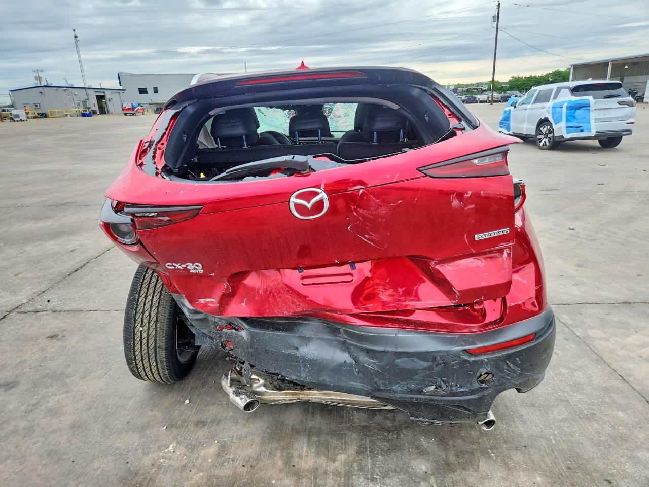 2025 Mazda CX-30 VIN 3MVDMBDM8SM795456 COPART salvage auction — Rollover, TX - SALVAGE VEHICLE TITLE (P), sold $1,250 on 2026-07-09 (photo 6)