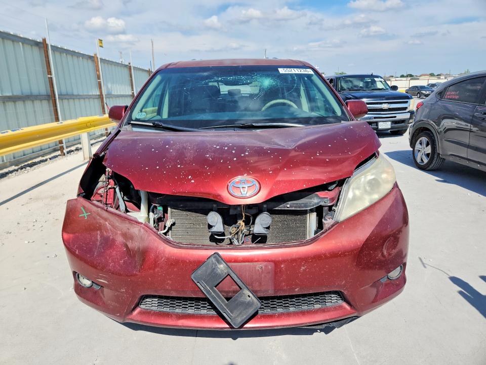 2013 Toyota Sienna VIN 5TDYK3DC9DS316194 COPART salvage auction — FRONT END, Tx - Salvage Vehicle Title, sold $2,650 on 2026-07-21 (photo 5)