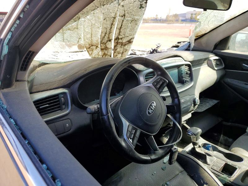 2019 Kia Sorento VIN 5XYPHDA38KG475576 COPART salvage auction — BURN, AB - BOS - NONREPAIRABLE, sold $400 on 2026-07-14 (photo 9)
