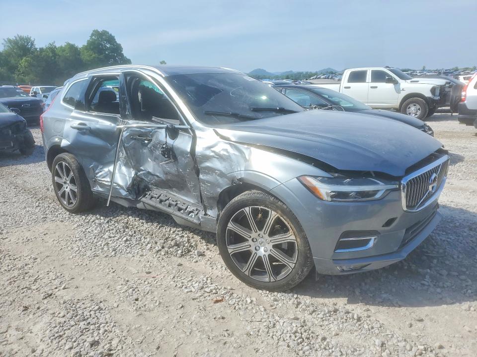 2021 Volvo Xc60 VIN YV4102DL3M1710060 COPART salvage auction — ROLLOVER, Salvage Title, sold $175 on 2026-07-21 (photo 4)