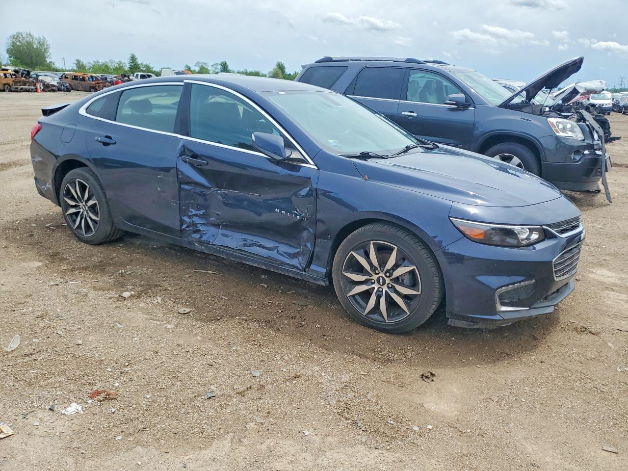 2017 Chevrolet Malibu Limited VIN 1G1ZE5ST8HF269295 COPART salvage auction — Side, IL - SALVAGE CERTIFICATE, sold $2,950 on 2026-06-30 (photo 4)